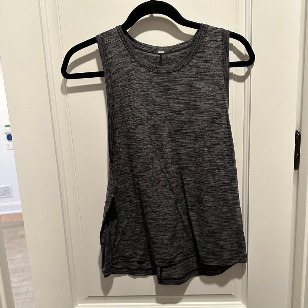Lululemon tank -size 6